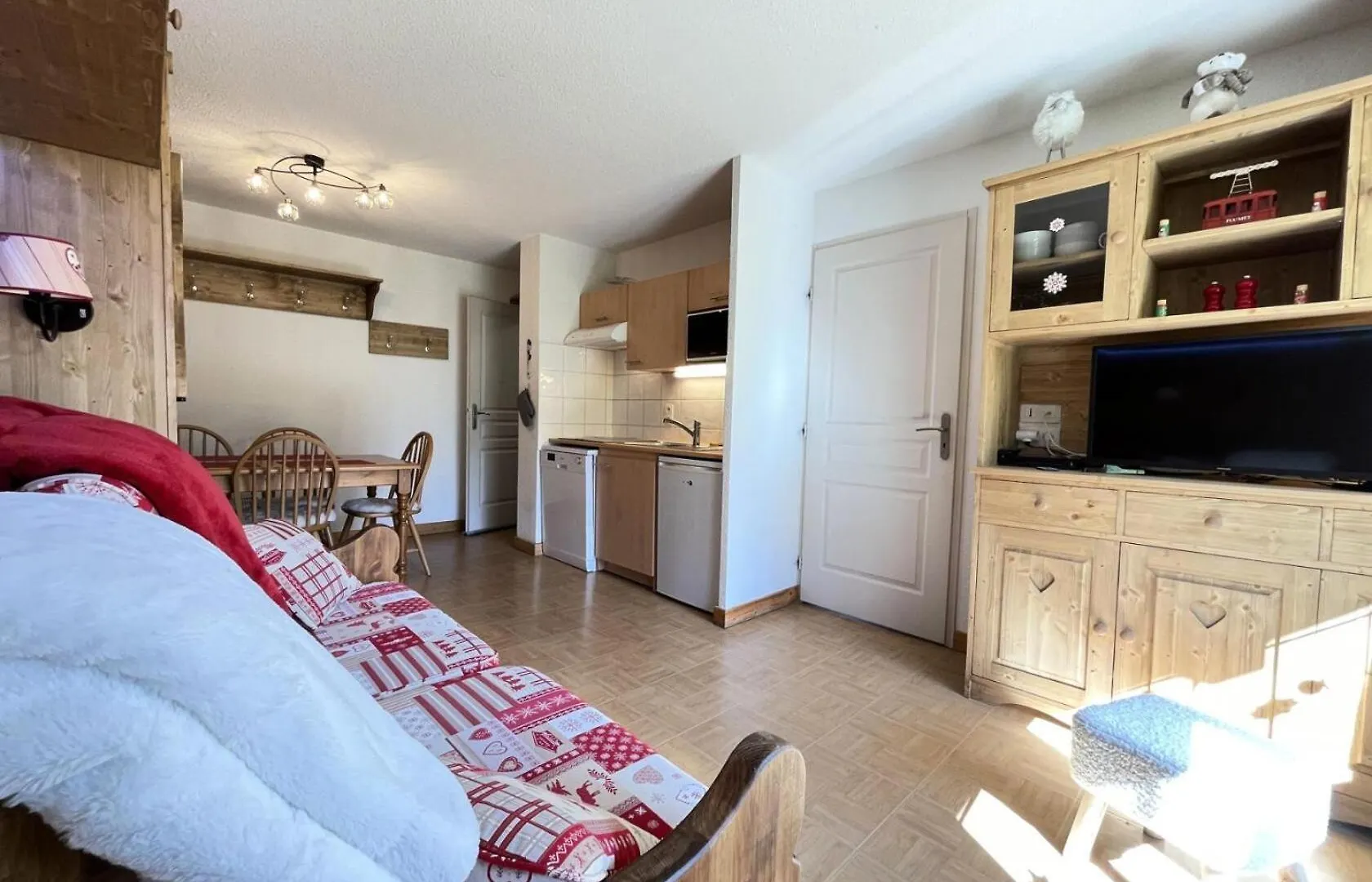 Les Chalets Des Evettes - Appartement Deux Chambres Au Pied Des Pistes Dans Une Residence Avec Piscine Mae-9151 Flumet 0*,  France