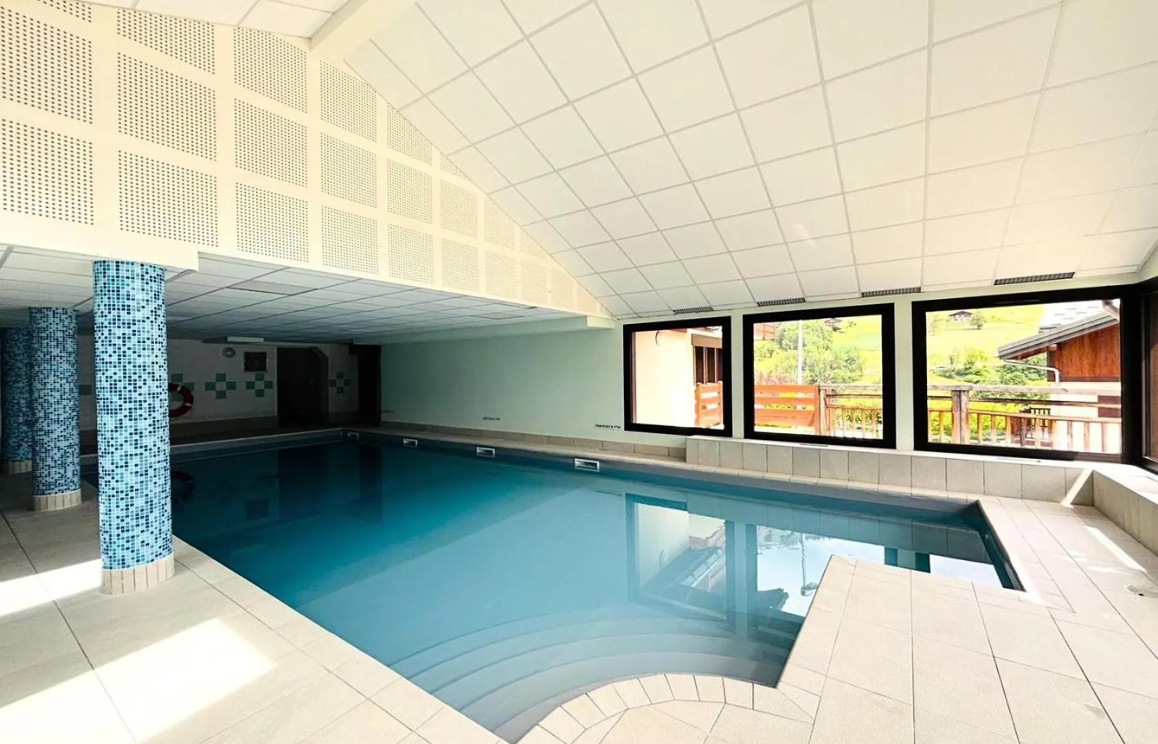 Les Chalets Des Evettes - Appartement Deux Chambres Au Pied Des Pistes Dans Une Residence Avec Piscine Mae-9151 Flumet 0*,