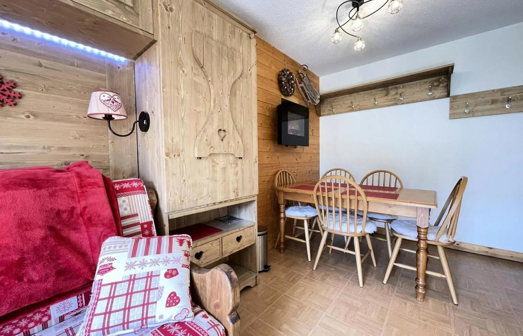 Les Chalets Des Evettes - Appartement Deux Chambres Au Pied Des Pistes Dans Une Residence Avec Piscine Mae-9151 Flumet Apartment